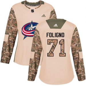 Dámské NHL Columbus Blue Jackets dresy 71 Nick Foligno Authentic Camo Adidas Veterans Day Practice